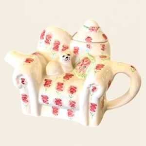 Vintage Ceramic Tea-Nee Cat on Sofa Teapot By Cardinal Inc. 1995 Decorative Only
